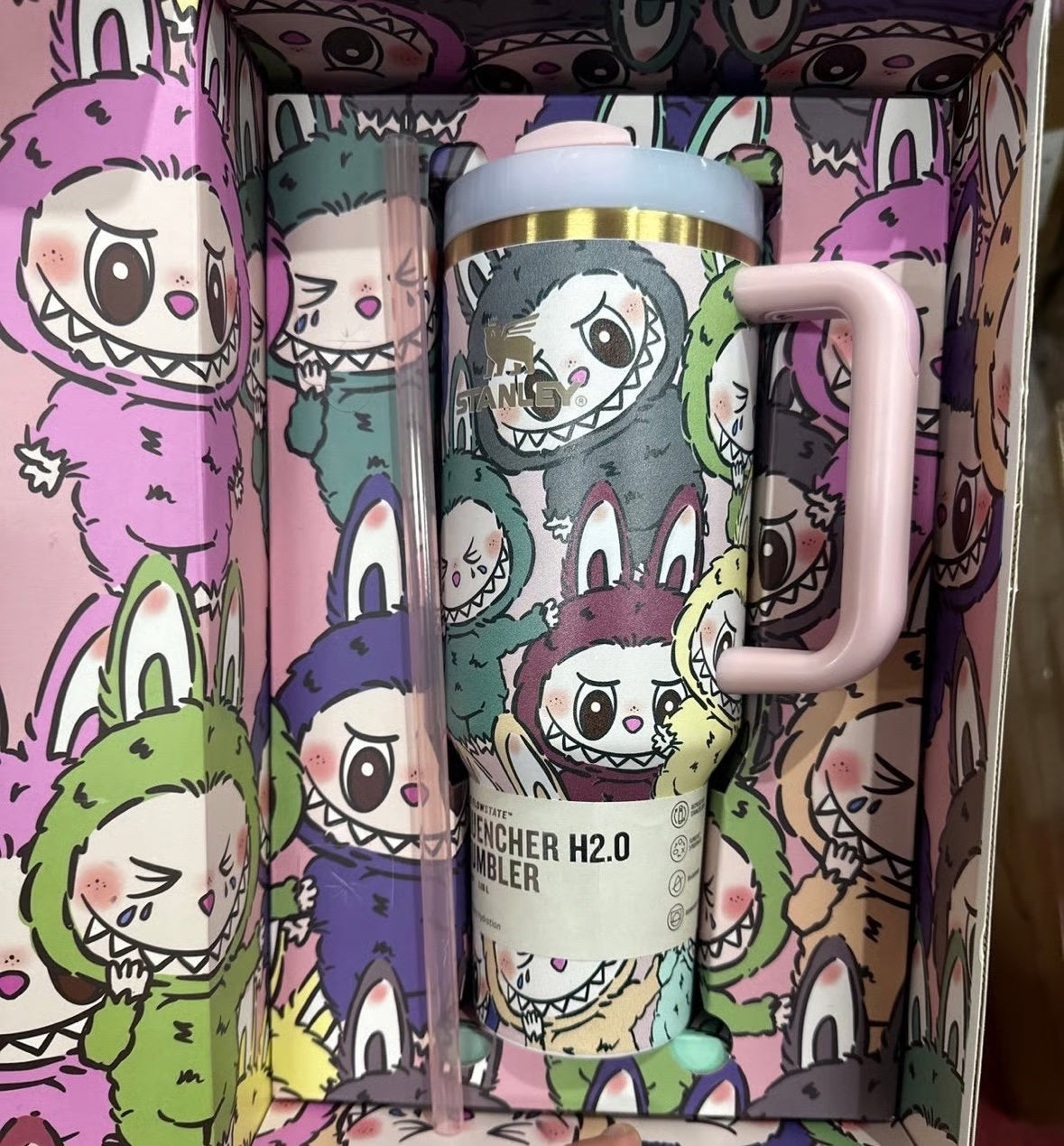 🌟 Labubu Tumbler – Cute, Quirky & Functional!